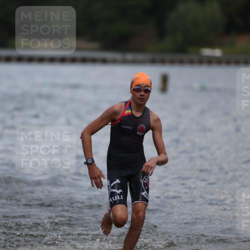 14.09.2025 - Stadtparktriathlon Michael Strokosch http://msf.ph/oto/8876416 14.09.2025 13:17:22 Schwimmen 1564, 1574, 1612, 1614 meine-sportfotos.de