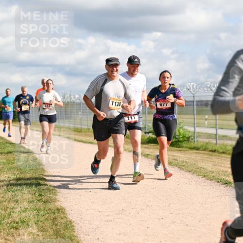 14.09.2025 - Airport Race Dr. Thomas Lammeyer http://msf.ph/oto/8876427 14.09.2025 12:21:14 Laufen 1120, 833, 111, 677, 129 meine-sportfotos.de