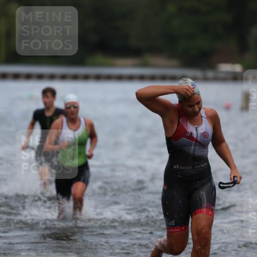 14.09.2025 - Stadtparktriathlon Michael Strokosch http://msf.ph/oto/8876473 14.09.2025 13:17:32 Schwimmen 1564, 1574, 1577, 1599, 1606, 1610, 1617 meine-sportfotos.de