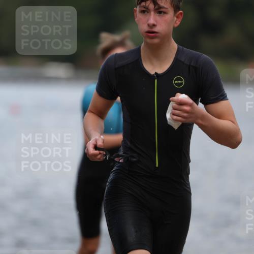 14.09.2025 - Stadtparktriathlon Michael Strokosch http://msf.ph/oto/8876511 14.09.2025 13:17:40 Schwimmen 1577, 1599, 1606, 1610, 1615, 1617 meine-sportfotos.de