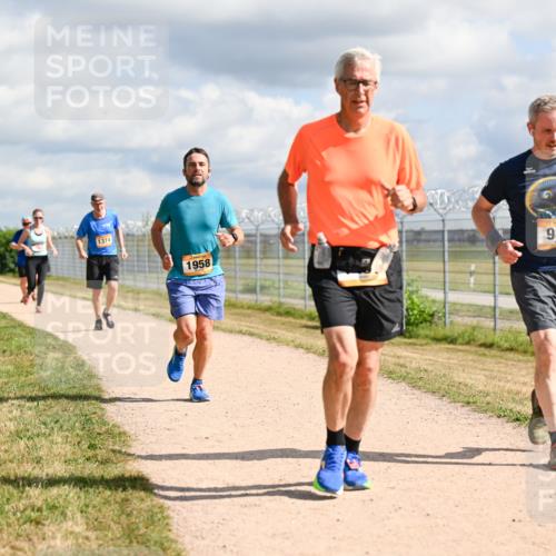 14.09.2025 - Airport Race Dr. Thomas Lammeyer http://msf.ph/oto/8876512 14.09.2025 12:21:19 Laufen 1374, 1958, 986 meine-sportfotos.de