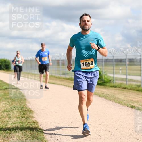 14.09.2025 - Airport Race Dr. Thomas Lammeyer http://msf.ph/oto/8876540 14.09.2025 12:21:21 Laufen 1958 meine-sportfotos.de