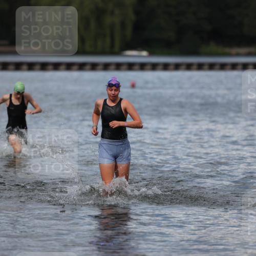 14.09.2025 - Stadtparktriathlon Michael Strokosch http://msf.ph/oto/8876635 14.09.2025 13:18:36 Schwimmen 1569, 1609 meine-sportfotos.de