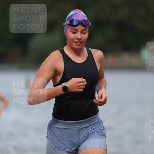 14.09.2025 - Stadtparktriathlon Michael Strokosch http://msf.ph/oto/8876648 14.09.2025 13:18:43 Schwimmen 1569, 1609 meine-sportfotos.de