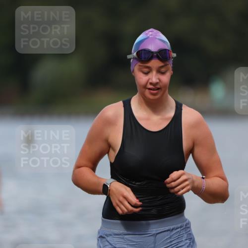 14.09.2025 - Stadtparktriathlon Michael Strokosch http://msf.ph/oto/8876649 14.09.2025 13:18:43 Schwimmen 1569, 1609 meine-sportfotos.de
