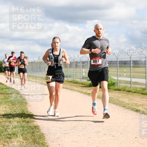 14.09.2025 - Airport Race Dr. Thomas Lammeyer http://msf.ph/oto/8876651 14.09.2025 12:21:31 Laufen 131, 887, 1377 meine-sportfotos.de