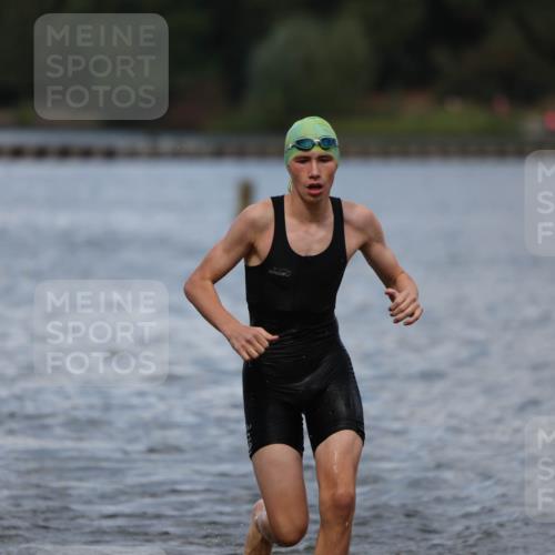 14.09.2025 - Stadtparktriathlon Michael Strokosch http://msf.ph/oto/8876658 14.09.2025 13:18:45 Schwimmen 1569, 1609 meine-sportfotos.de