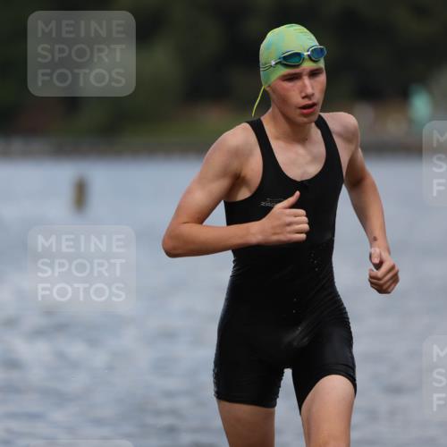 14.09.2025 - Stadtparktriathlon Michael Strokosch http://msf.ph/oto/8876668 14.09.2025 13:18:46 Schwimmen 1569, 1609 meine-sportfotos.de