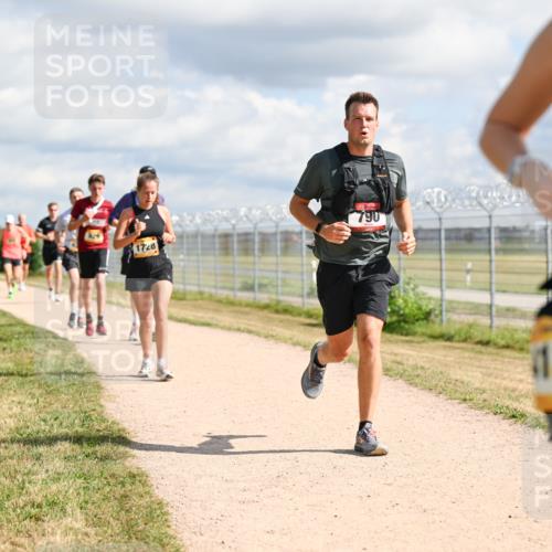 14.09.2025 - Airport Race Dr. Thomas Lammeyer http://msf.ph/oto/8876679 14.09.2025 12:21:34 Laufen 1728, 790, 131 meine-sportfotos.de