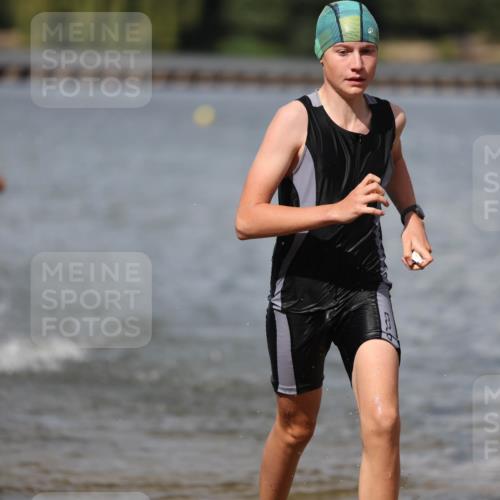 14.09.2025 - Stadtparktriathlon Michael Strokosch http://msf.ph/oto/8876680 14.09.2025 13:19:47 Schwimmen 1568, 1583, 1593, 1597 meine-sportfotos.de
