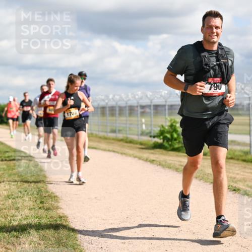 14.09.2025 - Airport Race Dr. Thomas Lammeyer http://msf.ph/oto/8876694 14.09.2025 12:21:34 Laufen 1728, 790 meine-sportfotos.de