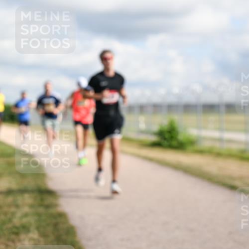 14.09.2025 - Airport Race Dr. Thomas Lammeyer http://msf.ph/oto/8876794 14.09.2025 12:21:40 Laufen  meine-sportfotos.de