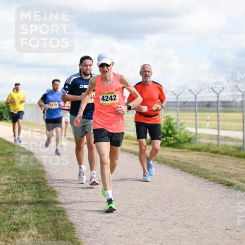 14.09.2025 - Airport Race Dr. Thomas Lammeyer http://msf.ph/oto/8876831 14.09.2025 12:21:43 Laufen 4139, 54, 4242 meine-sportfotos.de