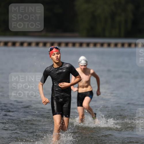 14.09.2025 - Stadtparktriathlon Michael Strokosch http://msf.ph/oto/8876835 14.09.2025 13:20:46 Schwimmen 1587, 1601 meine-sportfotos.de