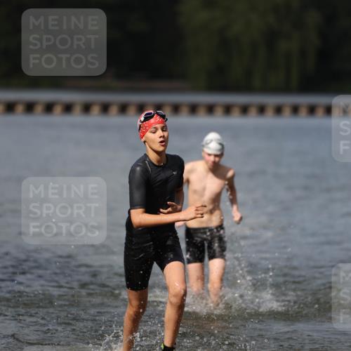 14.09.2025 - Stadtparktriathlon Michael Strokosch http://msf.ph/oto/8876836 14.09.2025 13:20:46 Schwimmen 1587, 1601 meine-sportfotos.de