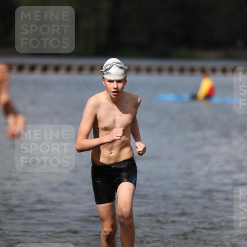 14.09.2025 - Stadtparktriathlon Michael Strokosch http://msf.ph/oto/8876852 14.09.2025 13:20:49 Schwimmen 1587, 1601 meine-sportfotos.de