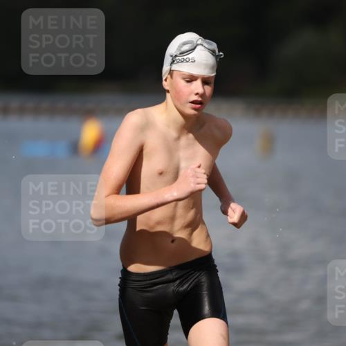 14.09.2025 - Stadtparktriathlon Michael Strokosch http://msf.ph/oto/8876859 14.09.2025 13:20:51 Schwimmen 1587, 1601 meine-sportfotos.de