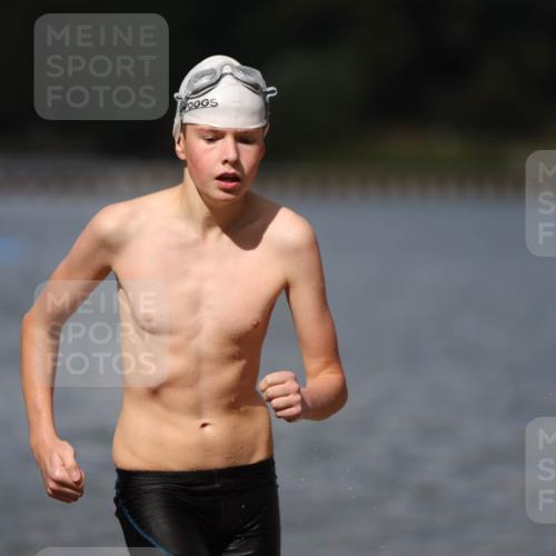 14.09.2025 - Stadtparktriathlon Michael Strokosch http://msf.ph/oto/8876860 14.09.2025 13:20:51 Schwimmen 1587, 1601 meine-sportfotos.de