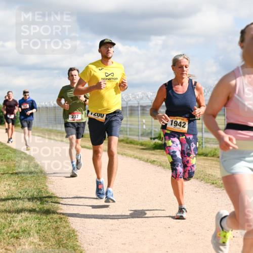14.09.2025 - Airport Race Dr. Thomas Lammeyer http://msf.ph/oto/8876892 14.09.2025 12:21:48 Laufen 237, 1200, 1942 meine-sportfotos.de