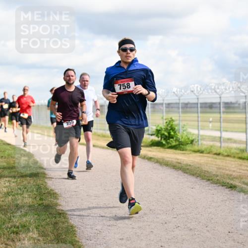 14.09.2025 - Airport Race Dr. Thomas Lammeyer http://msf.ph/oto/8876923 14.09.2025 12:21:53 Laufen 259, 758 meine-sportfotos.de