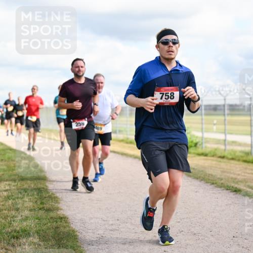 14.09.2025 - Airport Race Dr. Thomas Lammeyer http://msf.ph/oto/8876927 14.09.2025 12:21:53 Laufen 259, 489, 758 meine-sportfotos.de