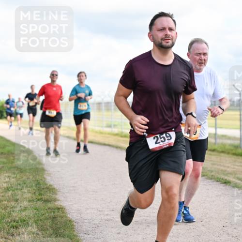 14.09.2025 - Airport Race Dr. Thomas Lammeyer http://msf.ph/oto/8876937 14.09.2025 12:21:55 Laufen 259 meine-sportfotos.de