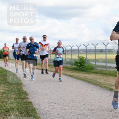 14.09.2025 - Airport Race Dr. Thomas Lammeyer http://msf.ph/oto/8876981 14.09.2025 12:22:02 Laufen 3, 1100 meine-sportfotos.de