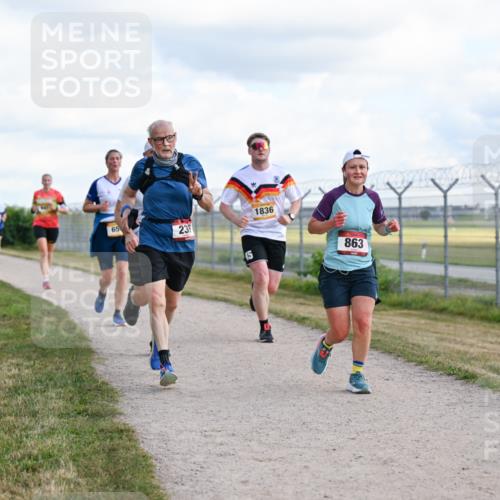 14.09.2025 - Airport Race Dr. Thomas Lammeyer http://msf.ph/oto/8876988 14.09.2025 12:22:03 Laufen 65, 239, 1836, 863 meine-sportfotos.de
