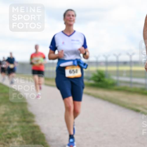 14.09.2025 - Airport Race Dr. Thomas Lammeyer http://msf.ph/oto/8877011 14.09.2025 12:22:07 Laufen 651 meine-sportfotos.de