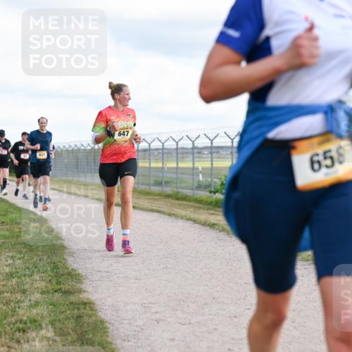 14.09.2025 - Airport Race Dr. Thomas Lammeyer http://msf.ph/oto/8877017 14.09.2025 12:22:08 Laufen 437, 647, 658 meine-sportfotos.de