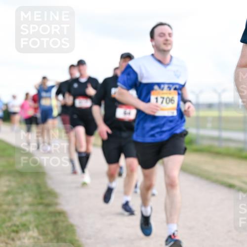 14.09.2025 - Airport Race Dr. Thomas Lammeyer http://msf.ph/oto/8877058 14.09.2025 12:22:14 Laufen 1706 meine-sportfotos.de