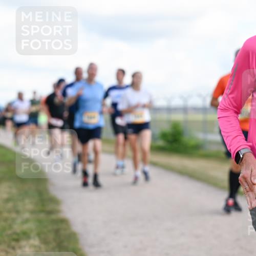 14.09.2025 - Airport Race Dr. Thomas Lammeyer http://msf.ph/oto/8877097 14.09.2025 12:22:22 Laufen 42, 211 meine-sportfotos.de