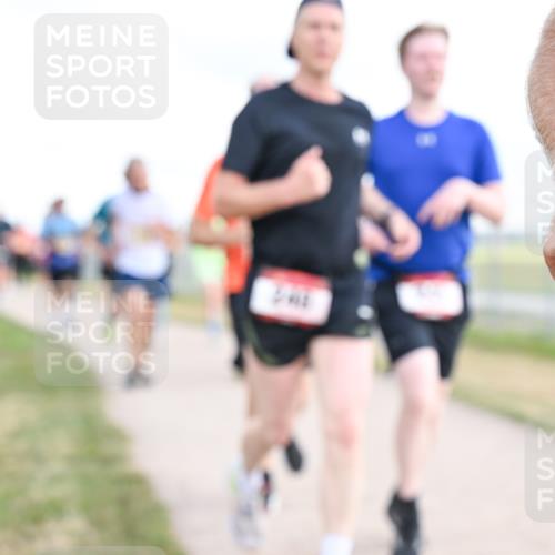 14.09.2025 - Airport Race Dr. Thomas Lammeyer http://msf.ph/oto/8877121 14.09.2025 12:22:26 Laufen  meine-sportfotos.de