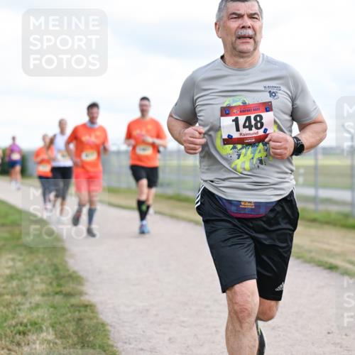14.09.2025 - Airport Race Dr. Thomas Lammeyer http://msf.ph/oto/8877190 14.09.2025 12:22:36 Laufen 148, 36 meine-sportfotos.de