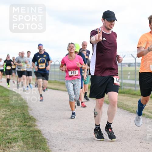 14.09.2025 - Airport Race Dr. Thomas Lammeyer http://msf.ph/oto/8877276 14.09.2025 12:22:51 Laufen 4228, 193, 84, 4138 meine-sportfotos.de