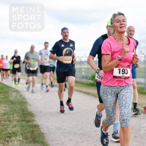 14.09.2025 - Airport Race Dr. Thomas Lammeyer http://msf.ph/oto/8877287 14.09.2025 12:22:53 Laufen 258, 193, 206 meine-sportfotos.de