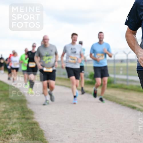14.09.2025 - Airport Race Dr. Thomas Lammeyer http://msf.ph/oto/8877295 14.09.2025 12:22:55 Laufen 42, 4228, 2019 meine-sportfotos.de