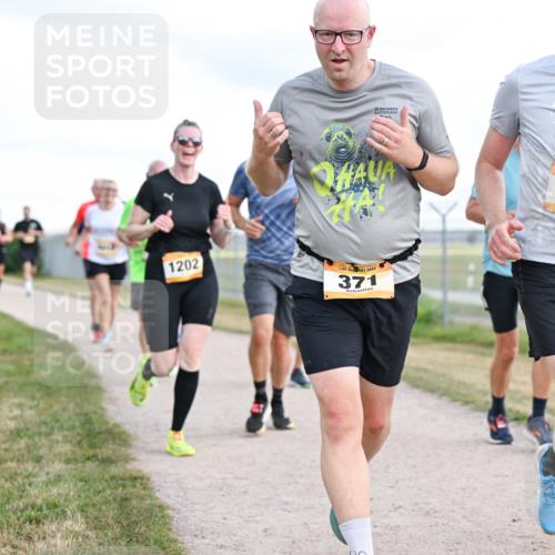 14.09.2025 - Airport Race Dr. Thomas Lammeyer http://msf.ph/oto/8877310 14.09.2025 12:22:57 Laufen 36, 1889, 1202, 371 meine-sportfotos.de