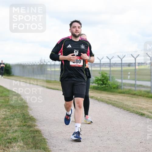 14.09.2025 - Airport Race Dr. Thomas Lammeyer http://msf.ph/oto/8877506 14.09.2025 12:23:31 Laufen 80, 17 meine-sportfotos.de