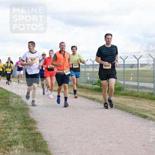 14.09.2025 - Airport Race Dr. Thomas Lammeyer http://msf.ph/oto/8877554 14.09.2025 12:23:46 Laufen 947, 1026, 4145, 4054, 4241 meine-sportfotos.de