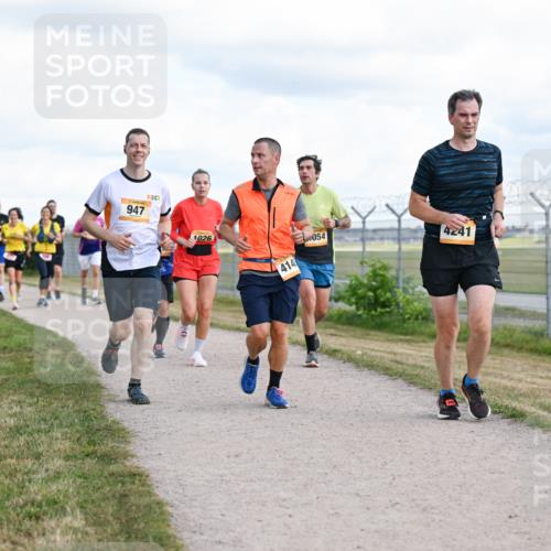 14.09.2025 - Airport Race Dr. Thomas Lammeyer http://msf.ph/oto/8877560 14.09.2025 12:23:46 Laufen 947, 1026, 414, 054, 4241 meine-sportfotos.de