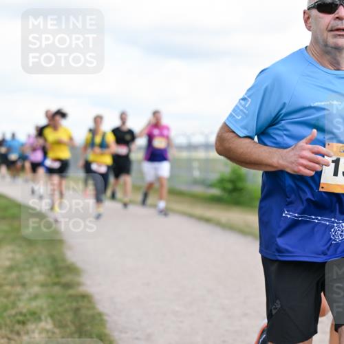 14.09.2025 - Airport Race Dr. Thomas Lammeyer http://msf.ph/oto/8877587 14.09.2025 12:23:50 Laufen 42, 1313 meine-sportfotos.de