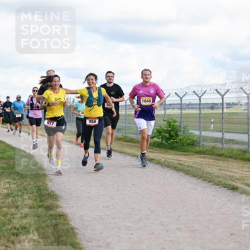 14.09.2025 - Airport Race Dr. Thomas Lammeyer http://msf.ph/oto/8877593 14.09.2025 12:23:51 Laufen 4133, 1241, 877, 168, 256, 28, 1840 meine-sportfotos.de