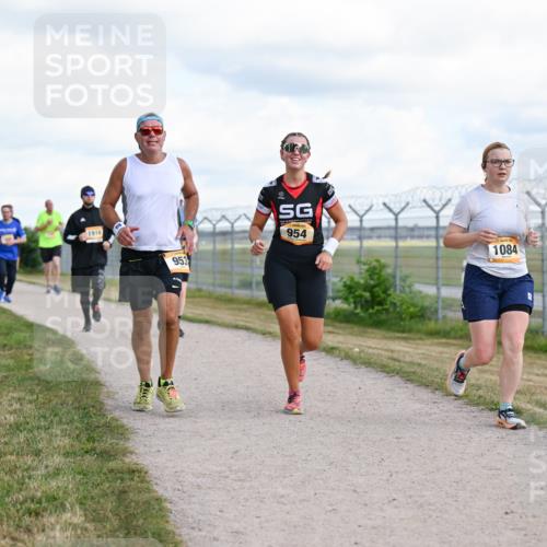 14.09.2025 - Airport Race Dr. Thomas Lammeyer http://msf.ph/oto/8877690 14.09.2025 12:24:06 Laufen 1916, 953, 954, 1084 meine-sportfotos.de