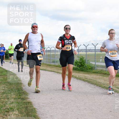 14.09.2025 - Airport Race Dr. Thomas Lammeyer http://msf.ph/oto/8877691 14.09.2025 12:24:06 Laufen 1916, 953, 954, 1084 meine-sportfotos.de