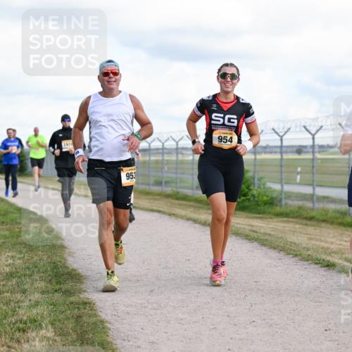 14.09.2025 - Airport Race Dr. Thomas Lammeyer http://msf.ph/oto/8877694 14.09.2025 12:24:07 Laufen 1916, 953, 954, 1084 meine-sportfotos.de