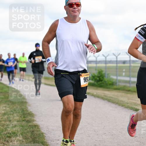 14.09.2025 - Airport Race Dr. Thomas Lammeyer http://msf.ph/oto/8877703 14.09.2025 12:24:08 Laufen 95, 954 meine-sportfotos.de