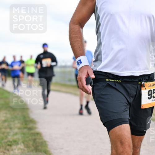 14.09.2025 - Airport Race Dr. Thomas Lammeyer http://msf.ph/oto/8877709 14.09.2025 12:24:09 Laufen 95 meine-sportfotos.de