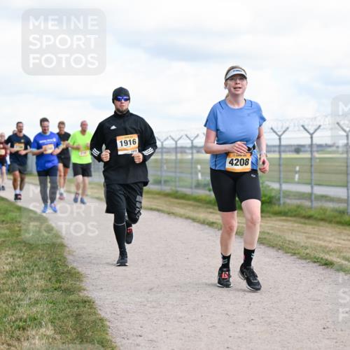 14.09.2025 - Airport Race Dr. Thomas Lammeyer http://msf.ph/oto/8877714 14.09.2025 12:24:10 Laufen 1916, 1916, 4208 meine-sportfotos.de
