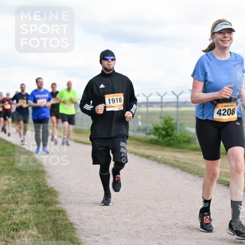 14.09.2025 - Airport Race Dr. Thomas Lammeyer http://msf.ph/oto/8877720 14.09.2025 12:24:10 Laufen 1916, 1916, 4208 meine-sportfotos.de
